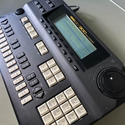 Yamaha QY300 Sequencer 1994