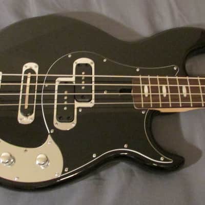 Yamaha BB424X Bass Guitar & Gig Bag image 1