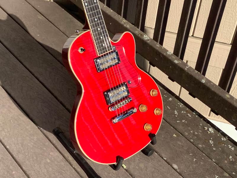 DeArmond M-72 2001 Crimson Red Transparent image 1