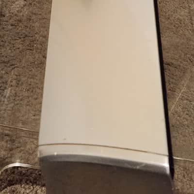 Definitive Technology Definitive Technology Mythos Three center speaker 90s  - Silver image 2