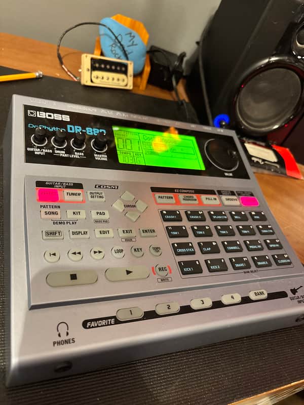 BOSS DR-880 リズムマシン、ギターベース 中古】 BOSS / DR-880 【御茶ノ水本店】 | リズムマシン・グルーブ