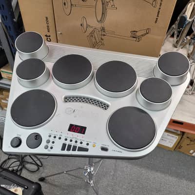 Yamaha DD-65 8-Pad Tabletop Electronic Drum Set- Silver