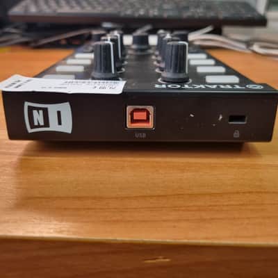 Native Instruments Traktor Kontrol X1 2010s - Black image 2