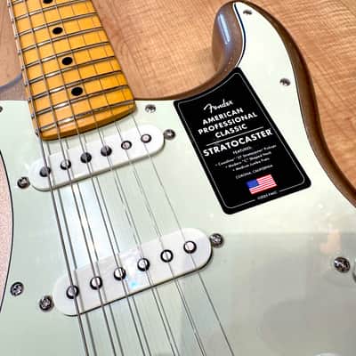 Fender American Professional Classic Stratocaster Electric Guitar 2025 - Faded Firemist Gold image 10
