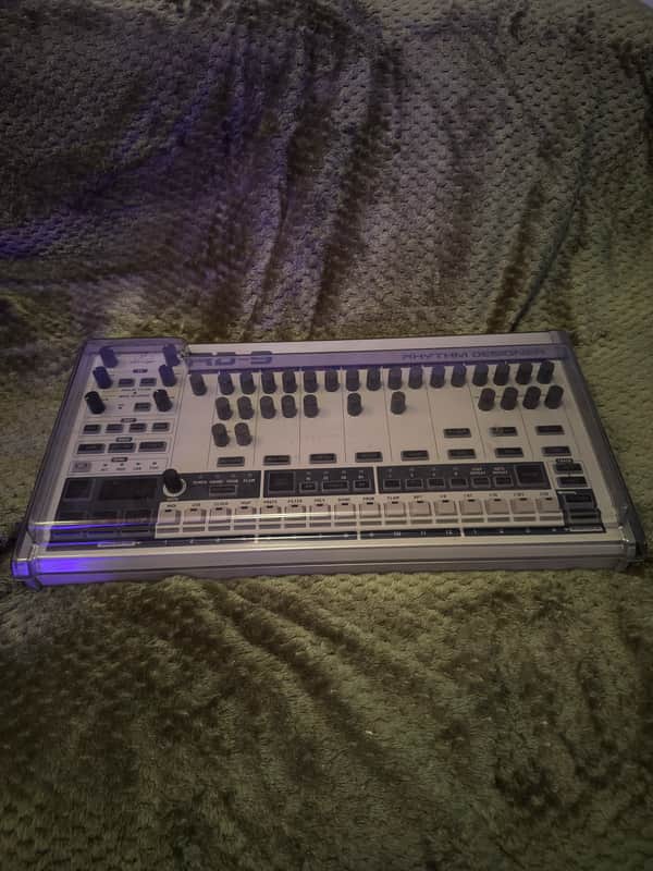 Behringer RD-9 Rhythm Designer 2021 - Present - Silver image 1