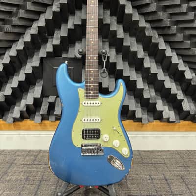Fender 2025 Fender Custom Shop W25 Custom Deluxe Stratocaster Relic S1 HSS 2025 - Aged Lake Placid Blue image 3