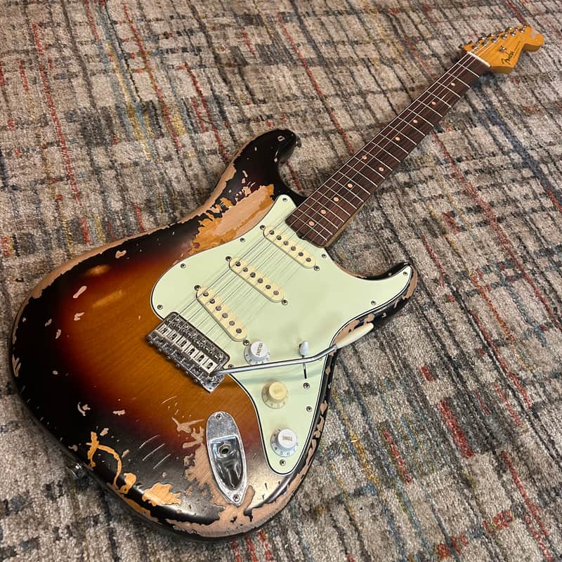 Fender Mike McCready Signature Stratocaster 3-Color Sunburst Relic image 1