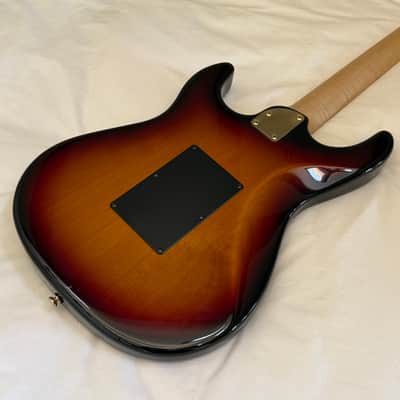 Carvin Bolt HSS Floyd Rose - Custom Shop Strat Killer - Made in USA - Sunburst - Free Pro Setup image 7