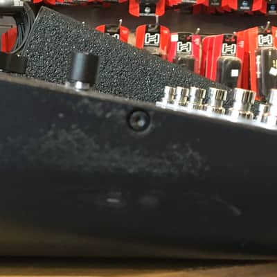 Line 6 Helix Electric Guitar Multi-Effects Pedal Floor Processor image 6