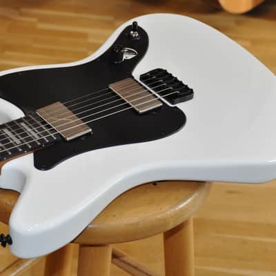 ESP LTD XJ-2 HT SW Snow White / Deluxe Series / Made In Korea / XJ2 XJ-2HT / W25080341 image 6