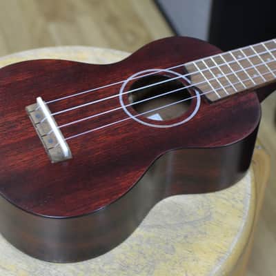 Gretsch G9100 Soprano Standard Ukulele with Gig Bag, Vintage Mahogany Stain image 8
