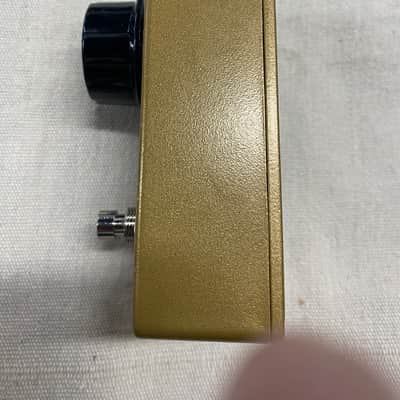 EarthQuaker Devices Acapulco Gold Power Amp Distortion V2 2025 Custom Color Gold #13380 image 4