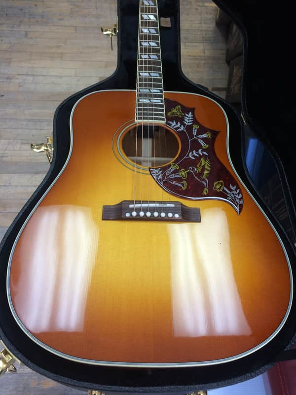 Gibson Vintage Hummingbird