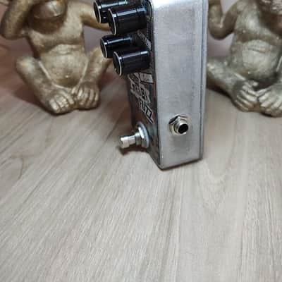 Mid-Fi Electronics  Demo Tape Fuzz Clone image 3