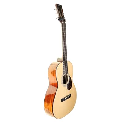 Eastman E10 OO Parlour Acoustic Guitar, Adirondack Top with Hard Case image 4