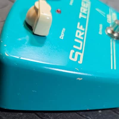 Carl Martin Surf Trem V1 (Widebody) 2000s - Green Tremolo image 4