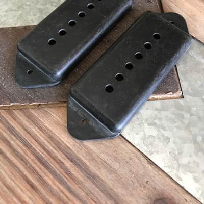 Real Life Relics Black P90 Dog Ear Pickup Covers (Set of 2)    [DI4]
