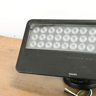 Philips iW Blast12 Powercore Frosted Lens LED Fixture CG011P5 image 3