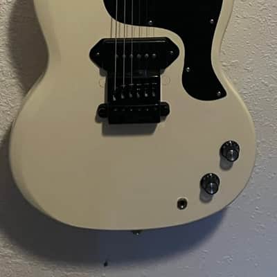 Evertune Sg junior - White image 3
