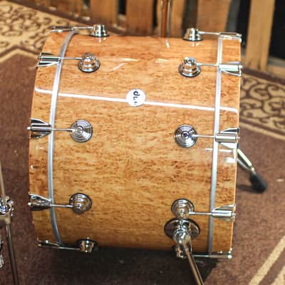 DW Collector's Birch Kurillian Birch Drum Set - 22,10,12,14,16,6.5x14 - SO#1291942 image 2