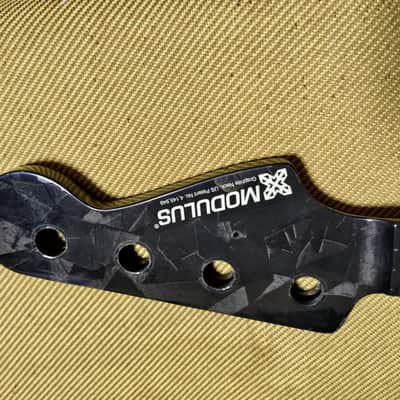Modulus Graphite neck image 2