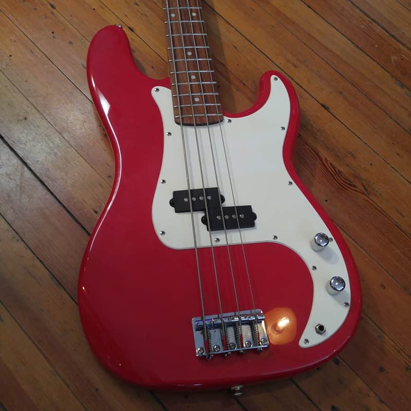 Squier Affinity Precision Bass 2000 Red image 1