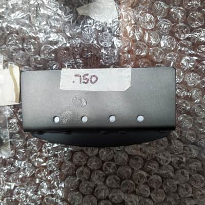 Hipshot Vintage 5-String .750 (19mm spacing) Bass Bridge Black image 4