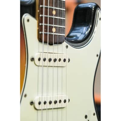 1965 Fender Stratocaster sunburst image 9