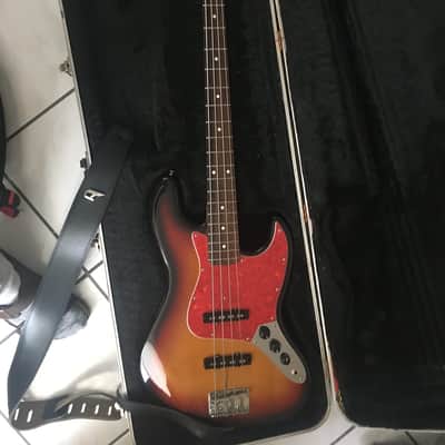 Fender JB62 '62 Reissue Jazz Bass MIJ 3 Tone Sunburst image 3