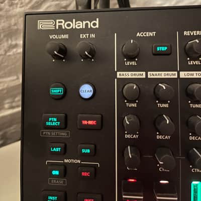 Roland TR-8S AIRA Rhythm Performer with Sample Playback 2018 - Present - Black image 3