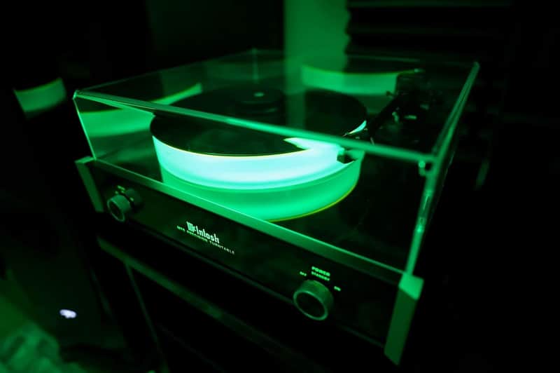 McIntosh MT10 Precision Turntable image 1