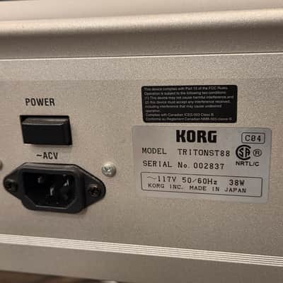 Korg Triton Studio 88-Key 120-Voice Polyphonic Workstation w/ Korg Footswitch image 8