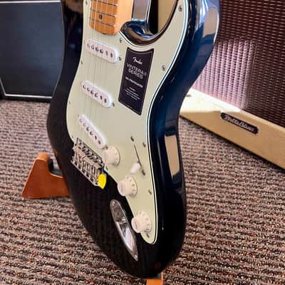 Fender LIMITED EDITION VINTERA® II ROAD WORN® '60S STRATOCASTER® 2025 - Black image 3