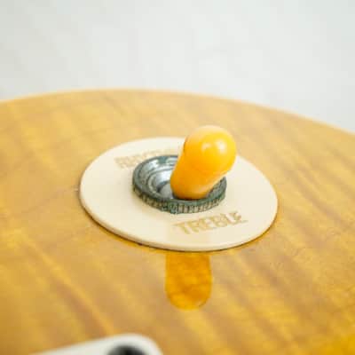 Gibson Les Paul Classic Premium Plus 1995 Translucent Amber w/ OHSC image 11