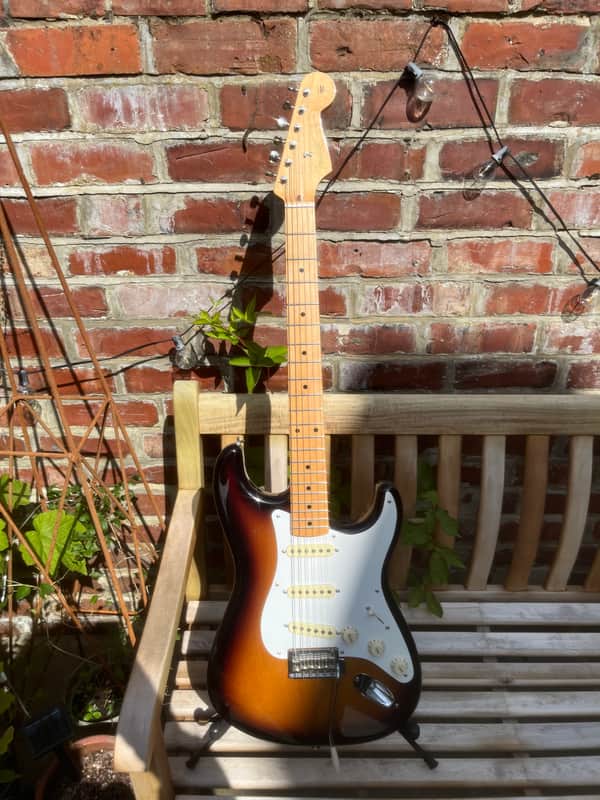Fender Classic Series '50s Stratocaster 1999 - 2018 - 2-Color Sunburst image 1