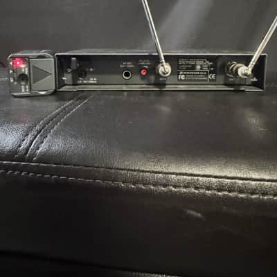 Sennheiser Em100 + SKP100 Plug on Wireless Transmitter image 3