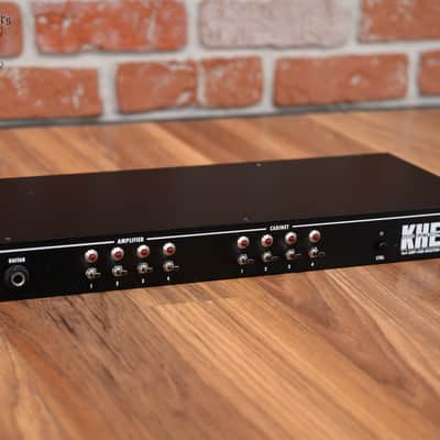 KHE Audio | ASX 8 | Guitar Amplifier Speaker Cabinet Switcher
