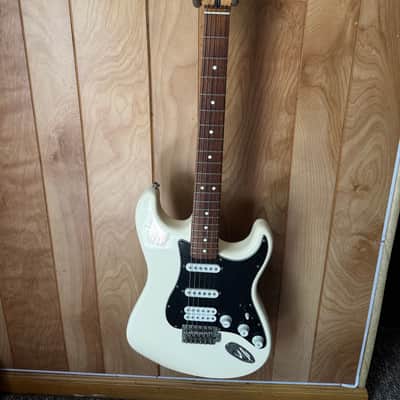 Fender Standard Fat Stratocaster 2004 - Arctic White image 1