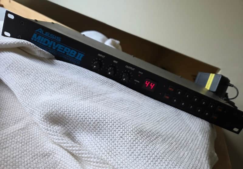 ALESIS MIDIVERB II アレシス　ミディバーブ　希少　送料込み Alesis Midiverb II 16-Bit Digital Effects Processor | Reverb