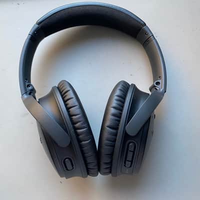 Bose Quietcomfort 35 Series II Wireless Noise Canceling Headphones image 4