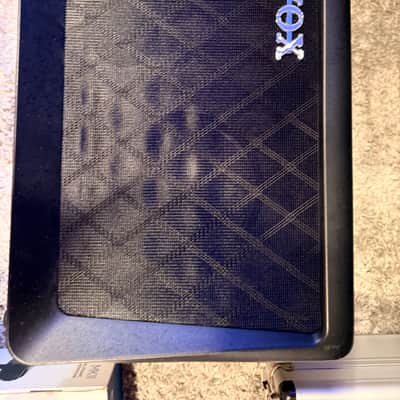 Vox VX15 GT 15-Watt 1x6.5" Digital Modeling Guitar Combo 2019 - Present - Black image 1