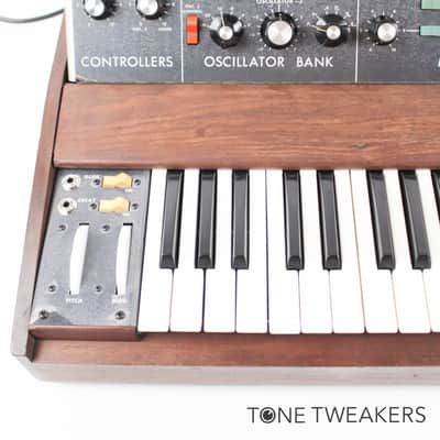 Moog Minimoog 70s Meticulously Refurbished Synthesizer 214x VINTAGE SYNTH DEALER image 2
