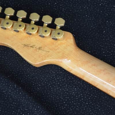 Valley Arts Guitars Custom Pro 2003*finest made in USA quality*selected tone woods:3D maple top/birdseye maple neck*US Sperzel tuners*US-made S.Duncan's/not Mexico* image 13