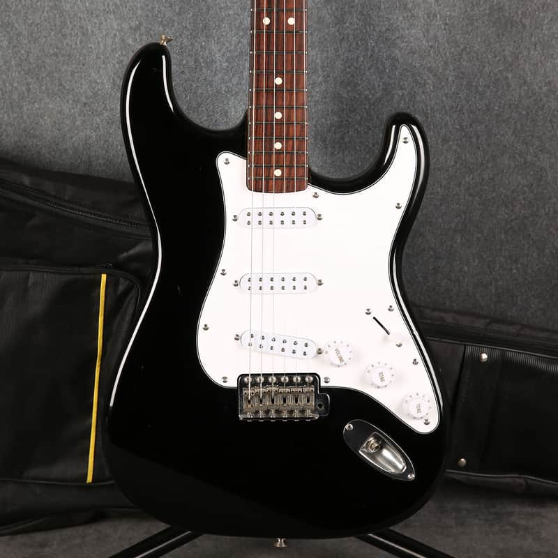 Fender Mexican Standard Stratocaster - Black - 2nd Hand (165666) image 1