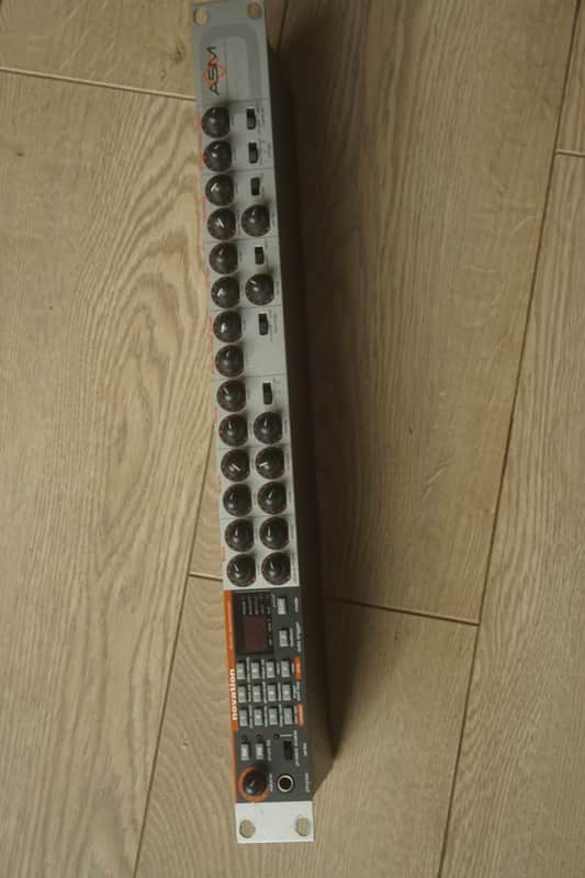 Novation Drum Station V2 5-Voice Rackmount Synthesizer
