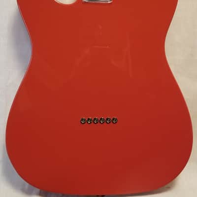 Fender Noventa Telecaster Electric Guitar, Maple Fingerboard, Fiesta Red W/Deluxe Gig Bag image 9