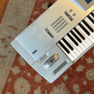 1998 KORG Trinity V3 Pro 76-Key 32-Voice Polyphonic Workstation