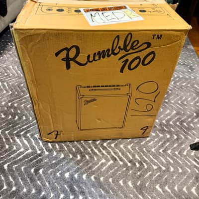 Fender Rumble 100 V3 100-Watt 1x12 Bass Combo 2015 - Present - Black image 6