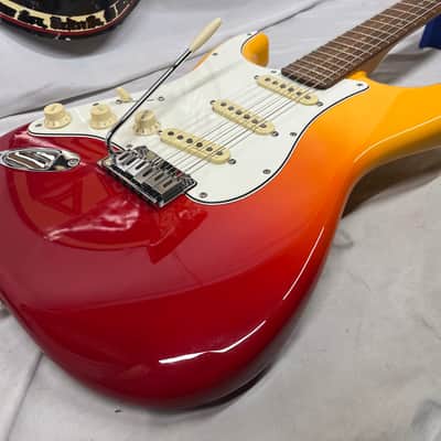 Fender Player Plus Stratocaster Strat Left-Handed Lefty Electric Guitar MIM - Made in Mexico - Tequila Sunrise image 17