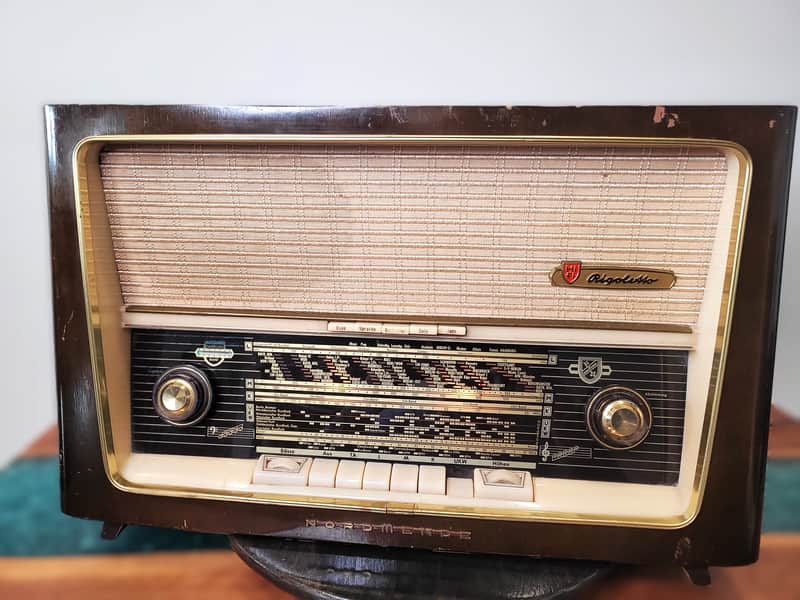 Nordmende Rigoletto 59 Vintage Tube Radio Very Rare Great Working image 1